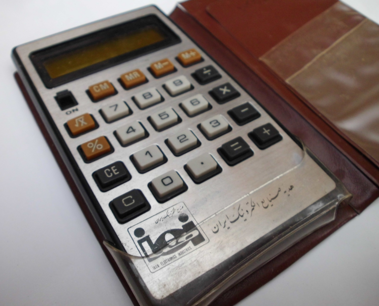 ماشین حساب هدیه صنایع قطعات الکترونیک 02