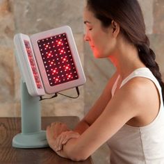 مخاطرات نور ال. ای.دی. برای چشم و پوست-2 LED-1.JPG